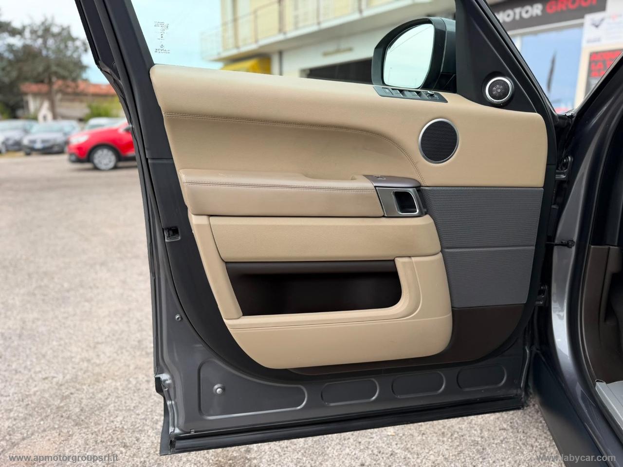 LAND ROVER Range Rover SPORT 3.0 TDV6 HSE