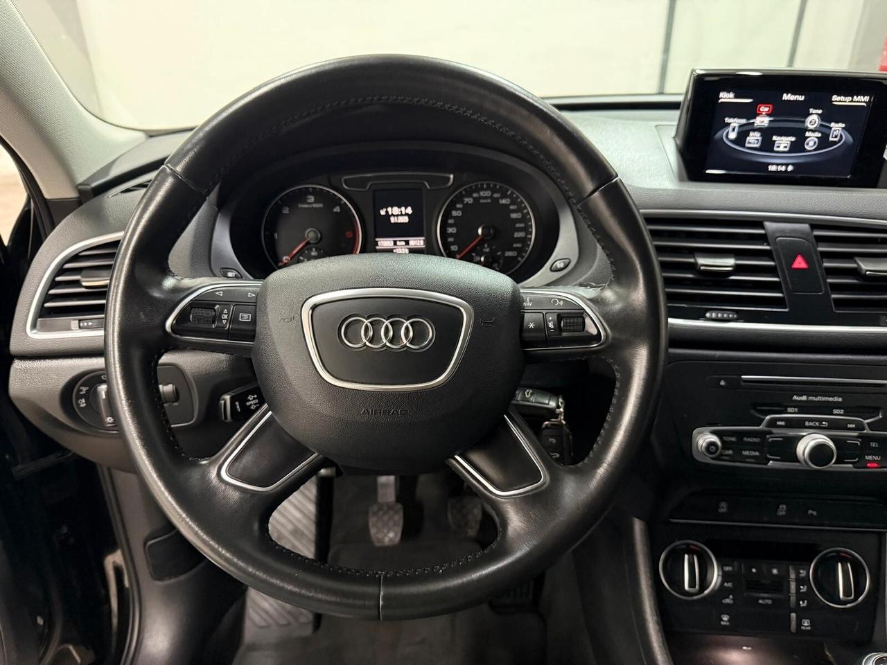 Audi Q3 2.0 TDI 120 CV S line