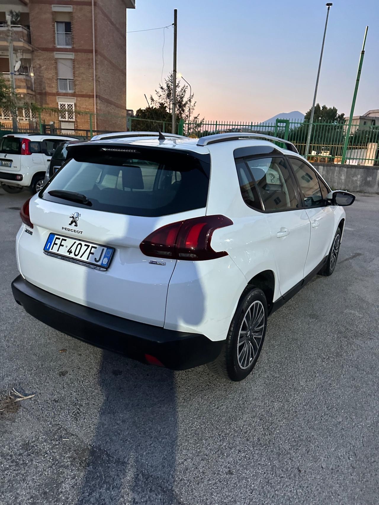 Peugeot 2008 PureTech 82 Allure