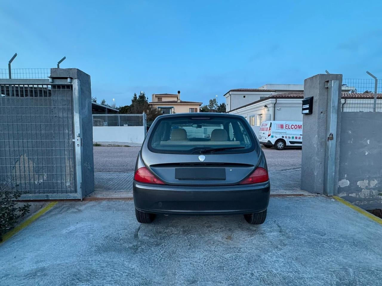 LANCIA YPSILON UNICO PROPRIETARIO Y