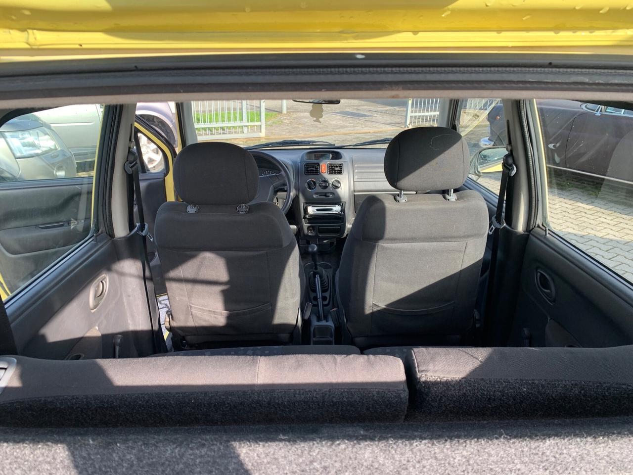 Opel Agila 1.0 12V Club con frizione nuova