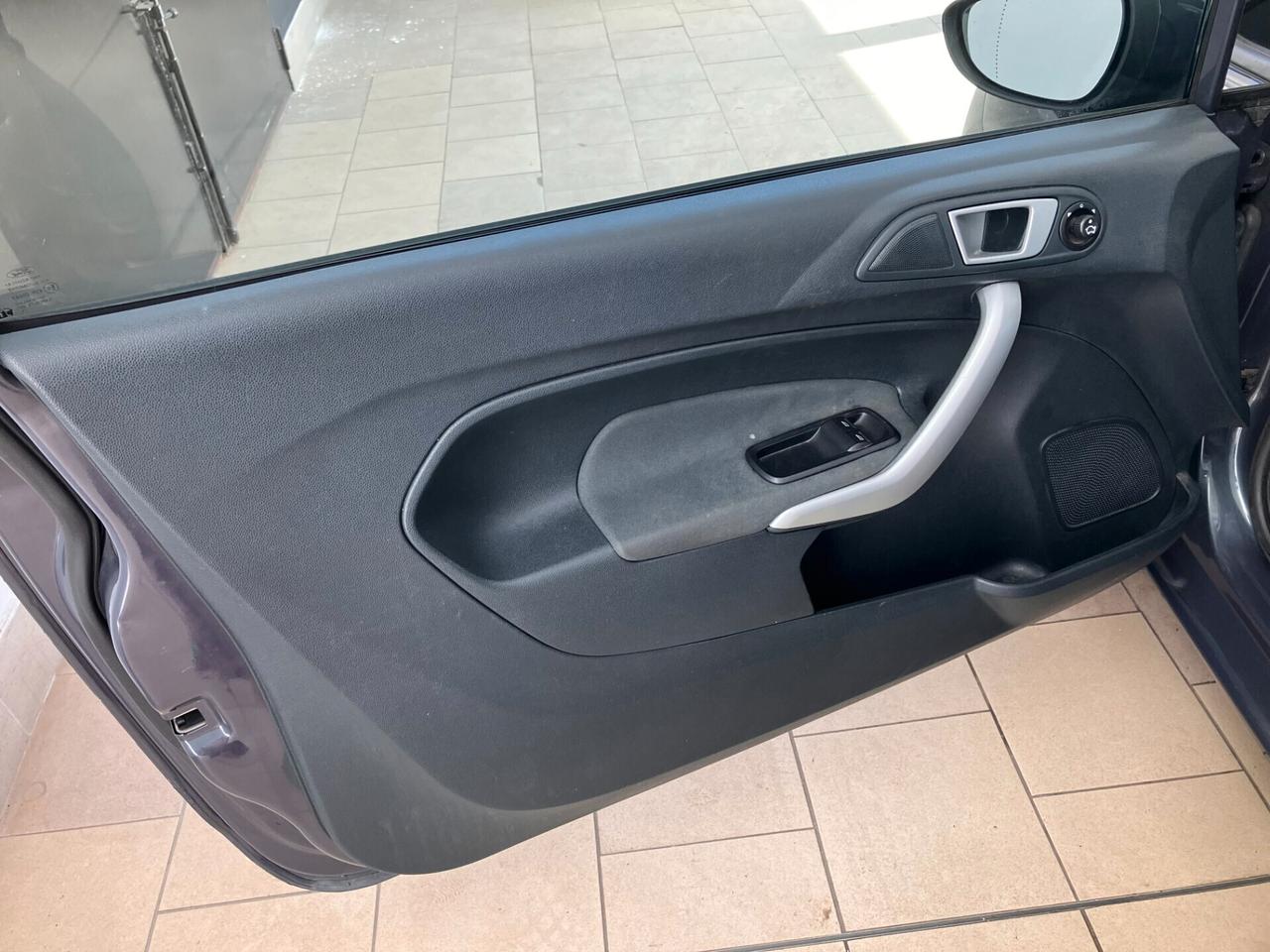 Ford Fiesta 1.2 16V 60CV 3p. Titanium NEOPATENTATI