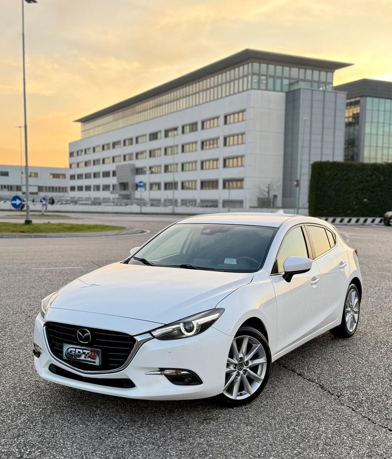 Mazda 3 Mazda3 1.5 Skyactiv-D Exceed