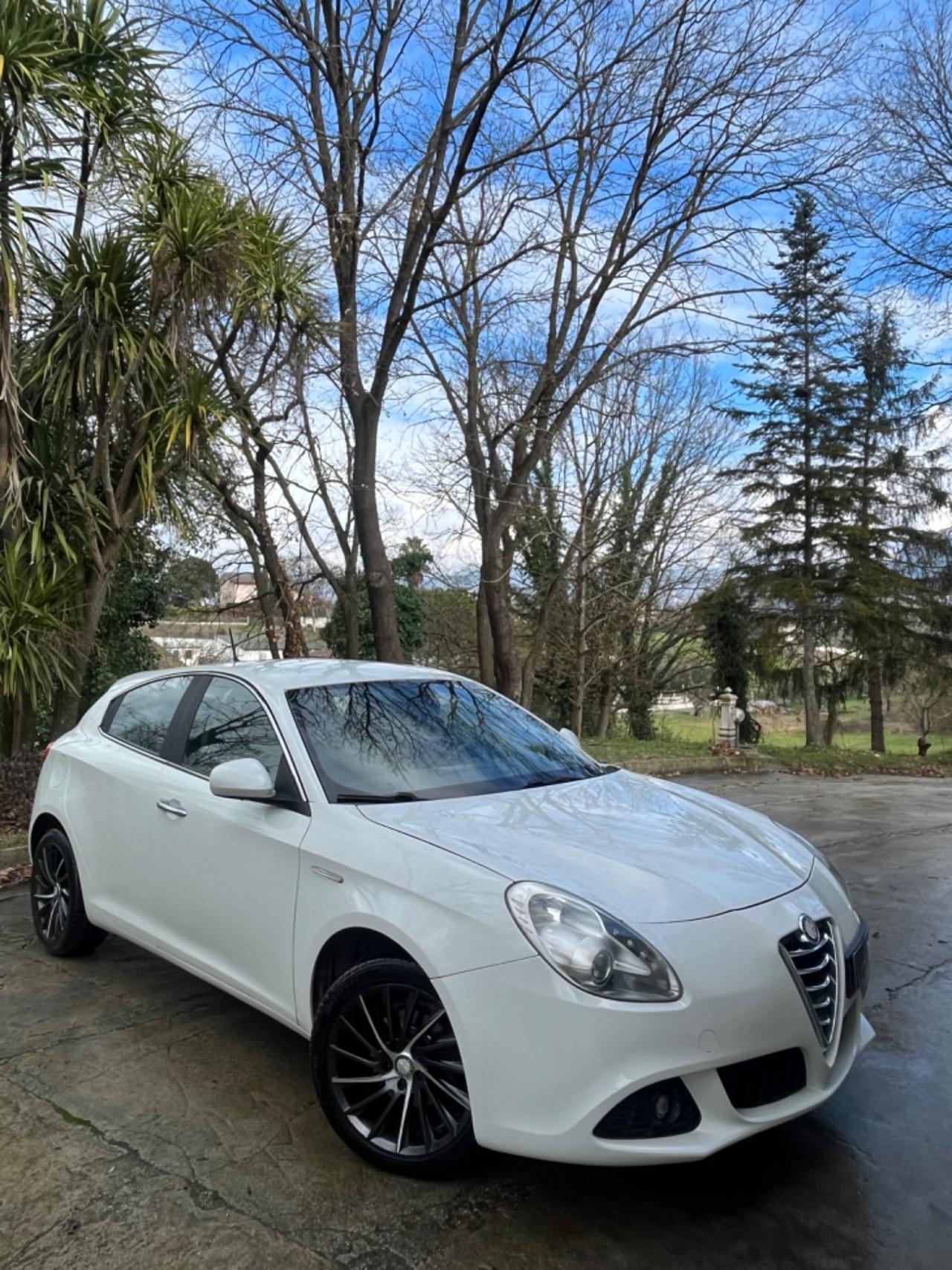 Alfa Romeo Giulietta 1.6 JTDm-2 105 CV Distinctive