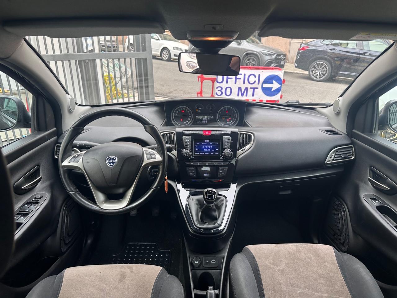 Lancia Ypsilon 1.2 69 CV 5 porte Unyca
