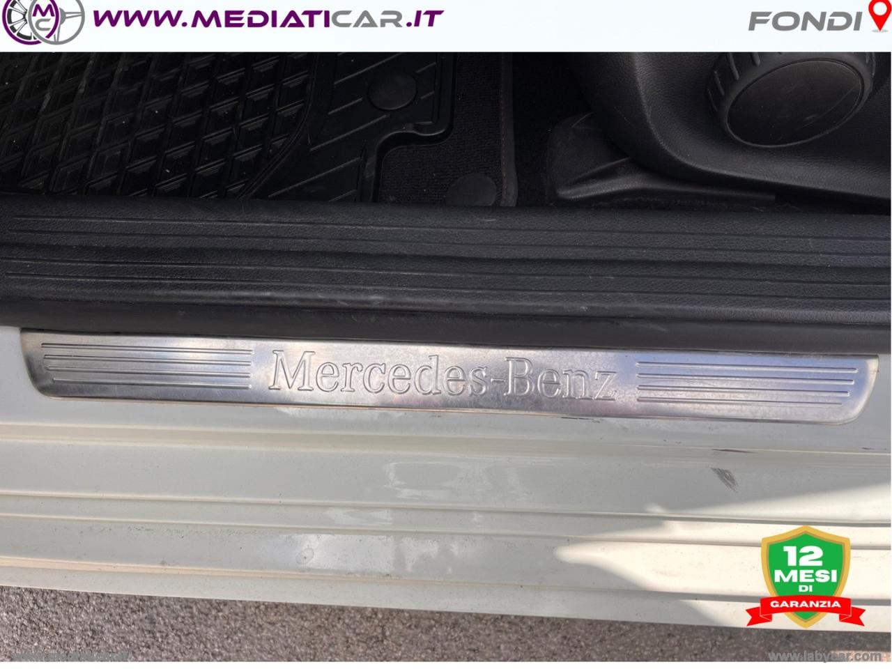 MERCEDES-BENZ A 180 d Premium