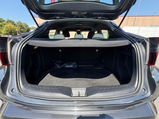 TOYOTA C-HR 1.8 Hybrid E-CVT Business