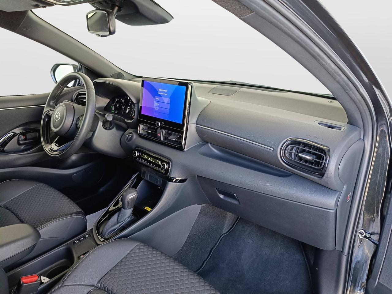 TOYOTA Yaris - MC '24
