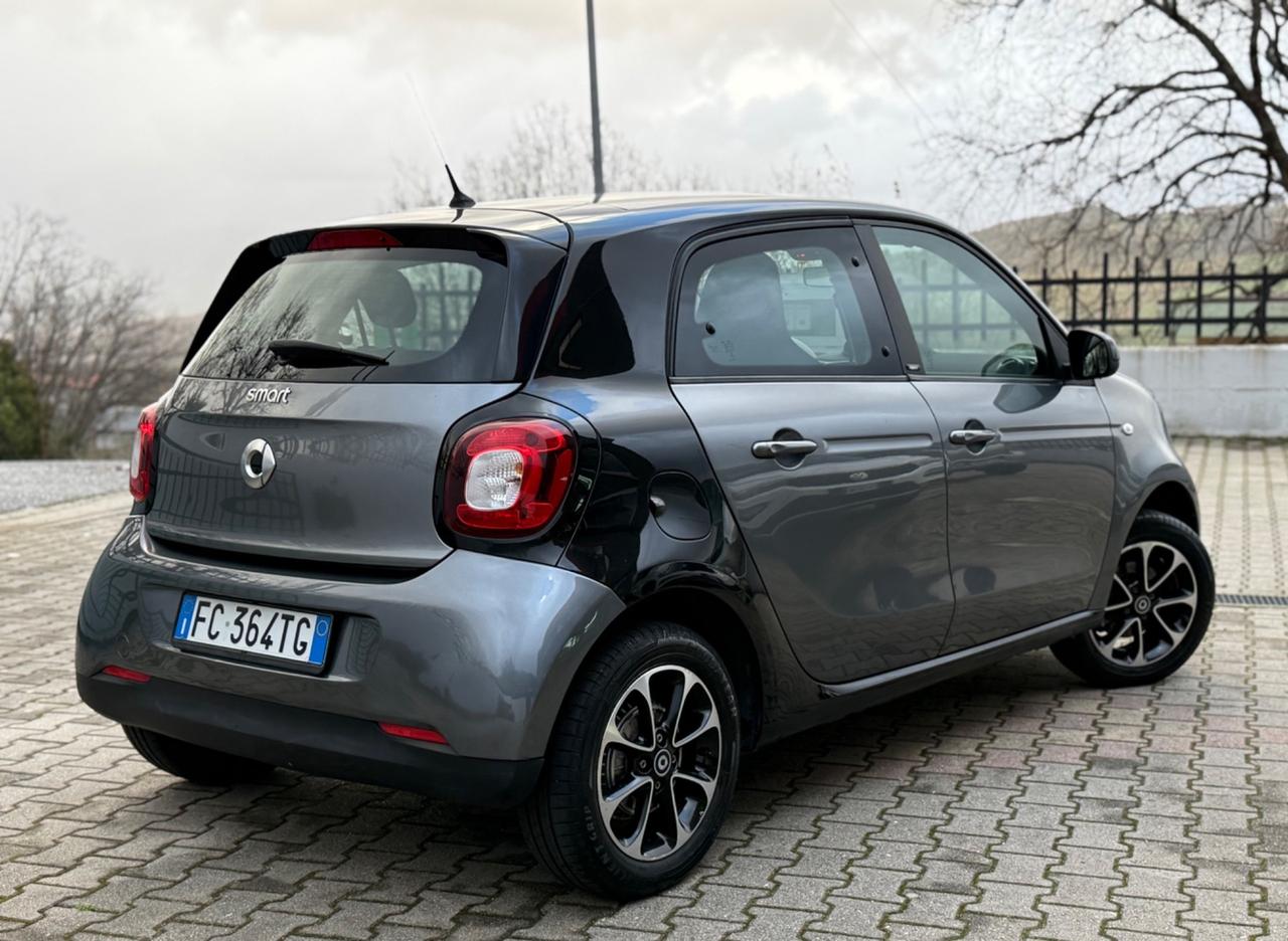 Smart ForFour 70 1.0 Youngster