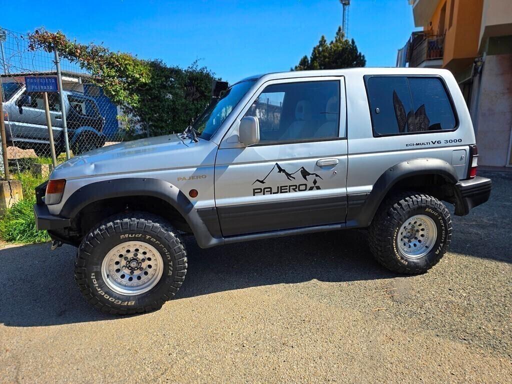 Mitsubishi Pajero 3.0 V6 150CV GLS PREPARATO