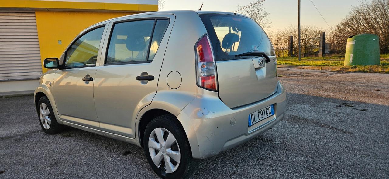 Daihatsu Sirion 1.0 Hiro