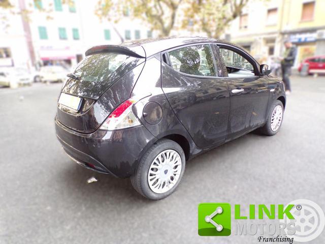 LANCIA Ypsilon 1.2 69 CV 5 porte - NEOPATENTATI!