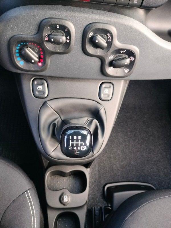 FIAT Panda Panda 1.0 FireFly S&S Hybrid, Sensori di parcheggio, 5 posti e stereo Bluetooth. GPL!!