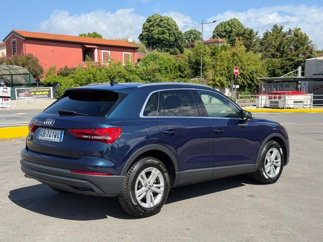 AUDI Q3 35 TDI quattro S tronic Business