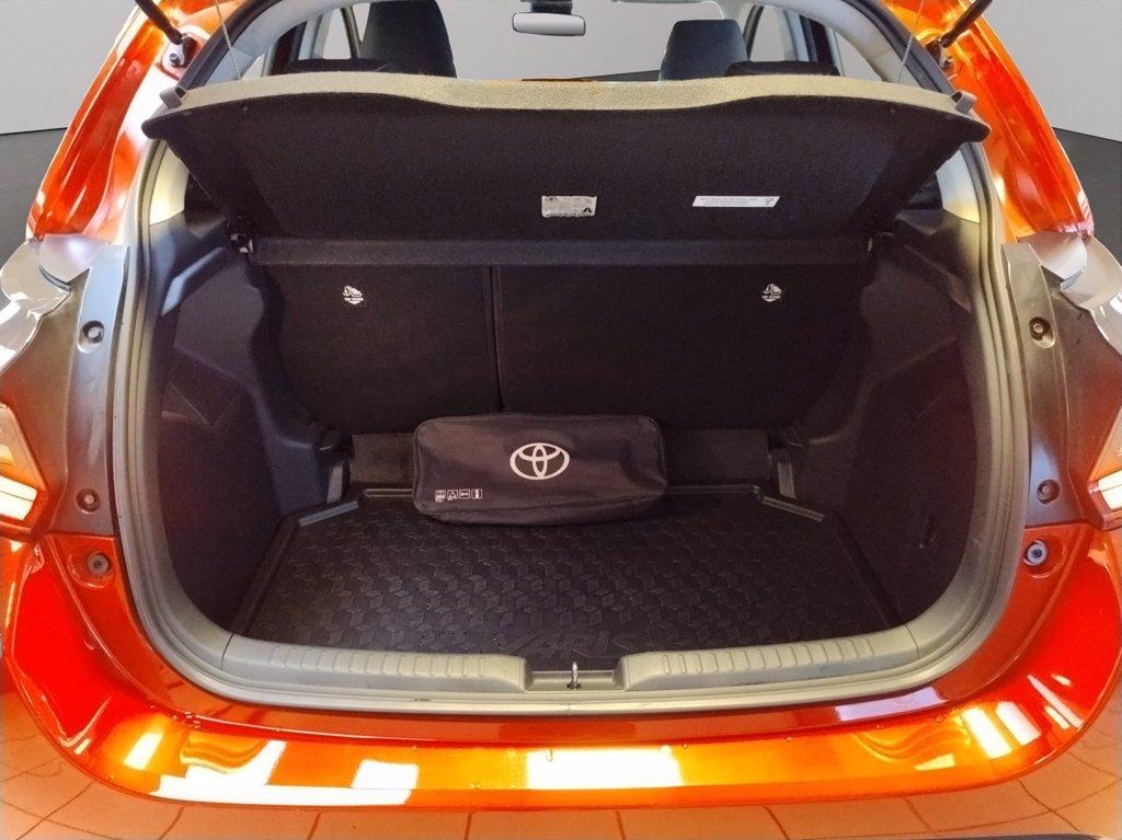 TOYOTA Yaris 1.5h trend del 2022