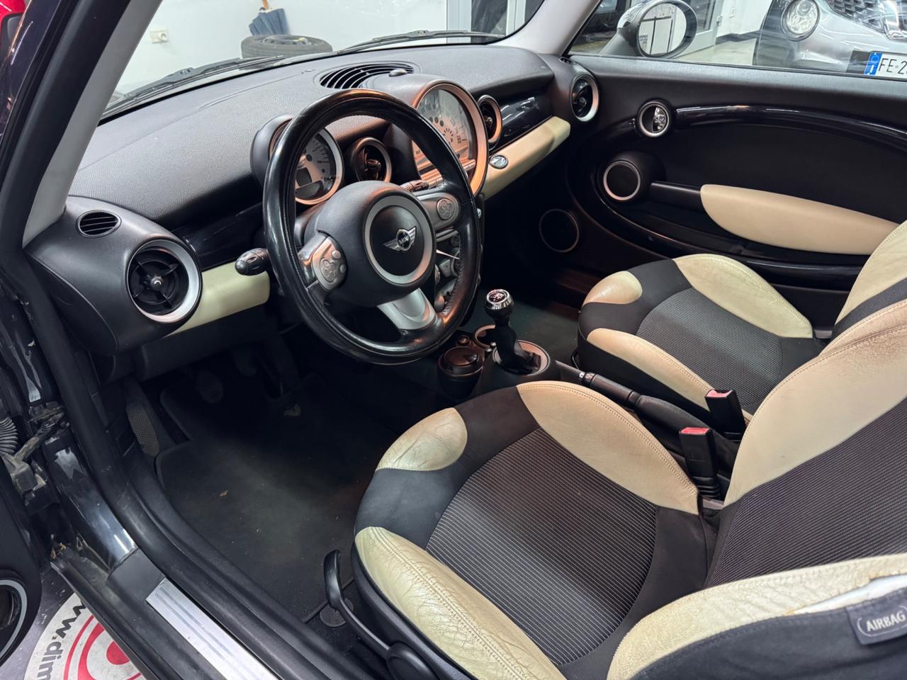 Mini 1.4 16V One Chili