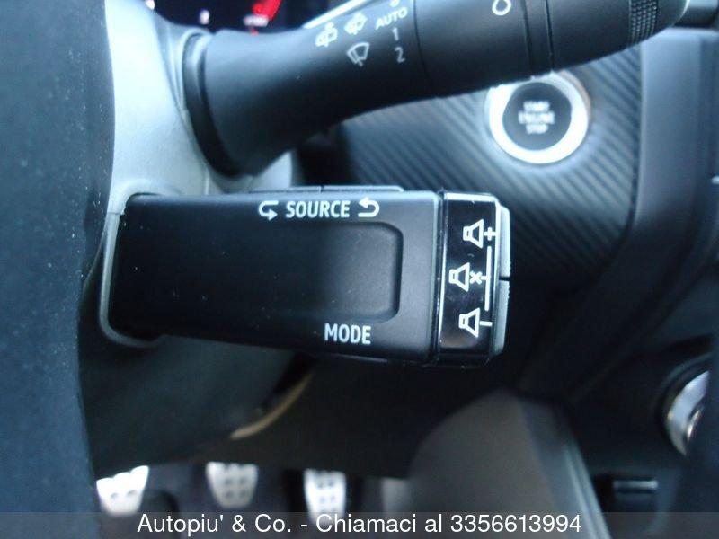 Renault Captur Mild Hybrid 143 CV RS Line