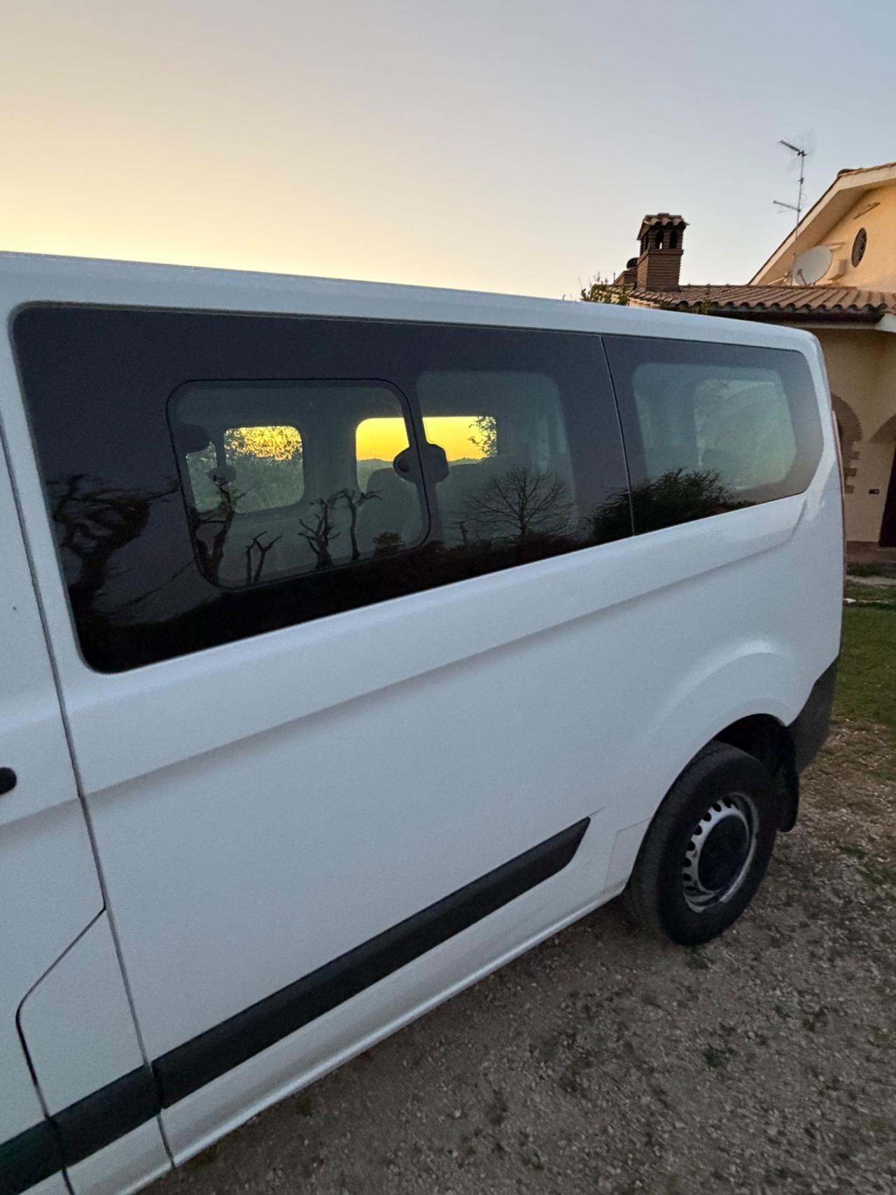 Ford Transit Custom 300 2.0 TDCi 130 PL-DC Furgone Titanium