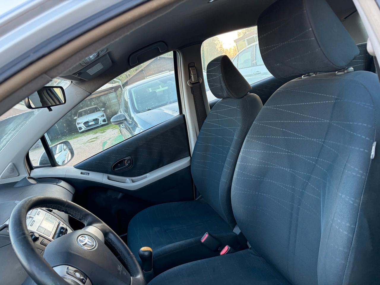 TOYOTA YARIS 1.0 ANNO 2007 5 PORTE