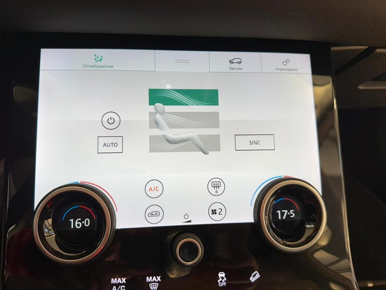 Land Rover Range Evoque 2.0D I4-L.Flw 150 CV AWD Auto R-Dynamic