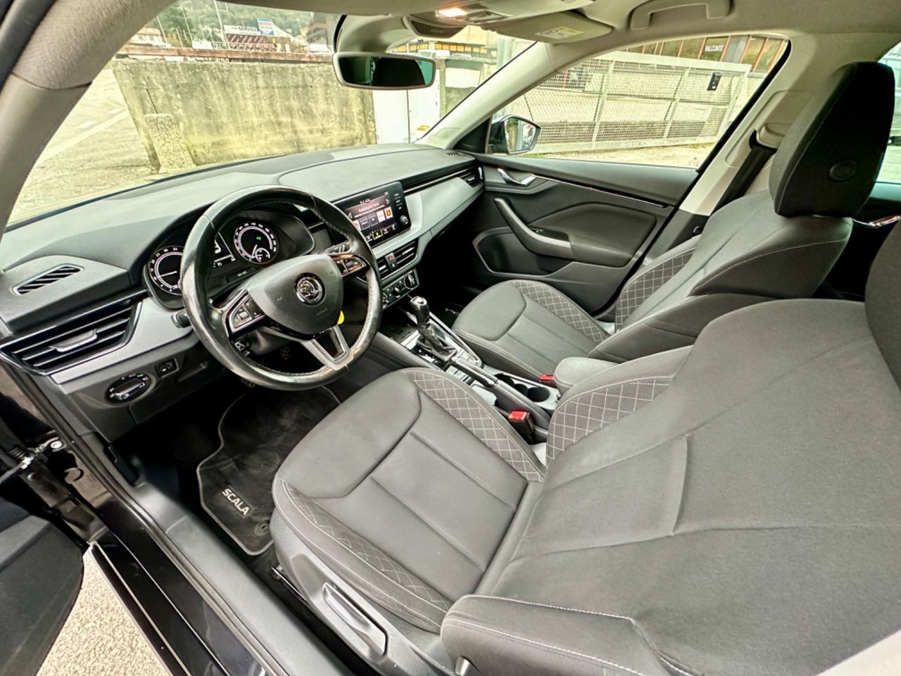 SKODA SCALA 1.6 TDI SCR DSG Style 2019 IMPECCABILE OK NEOPATENTATO