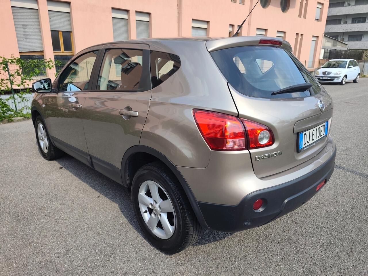 Nissan Qashqai 1.6 benz Tekna Unico proprietario