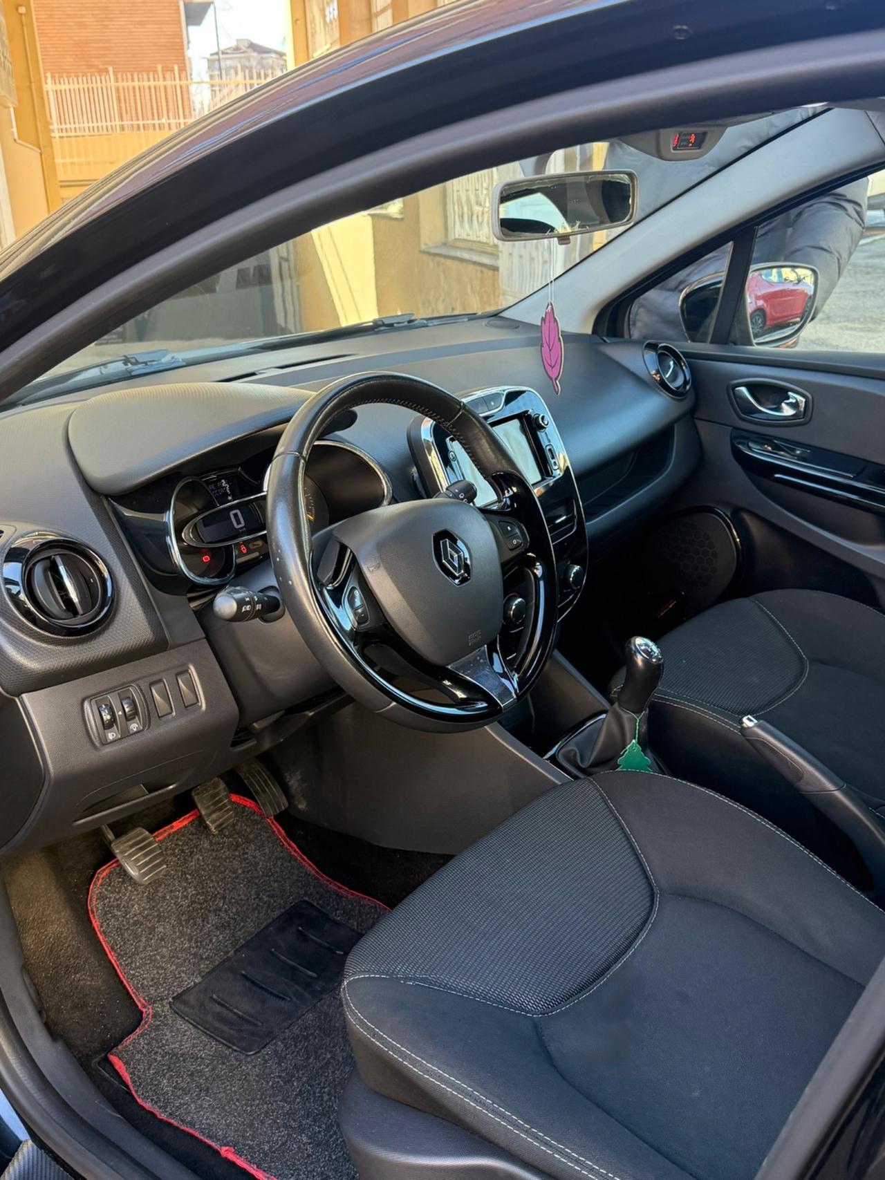 Renault Clio 1.2 75CV 5 porte Wave