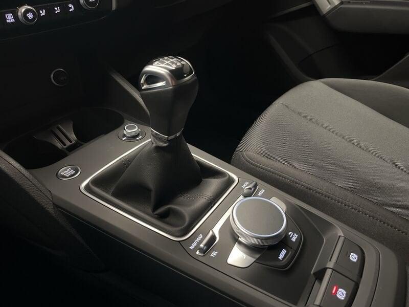 Audi Q2 Audi Business Advanced 30 TFSI 81(110) kW(CV) 6-marce