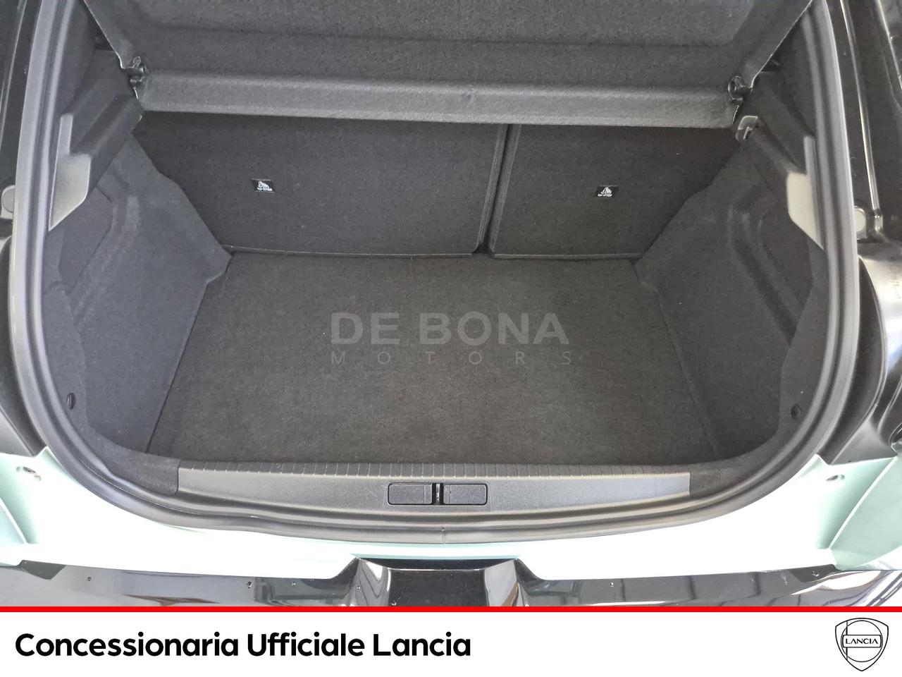 Lancia Ypsilon 1.2 mhev edizione cassina e-dct