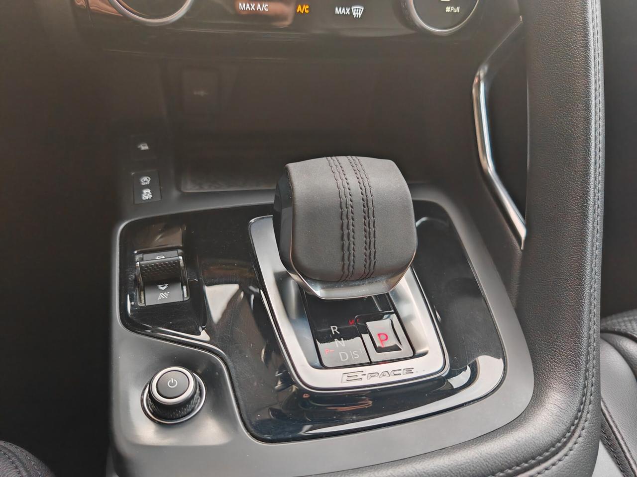 Jaguar E-Pace 2.0D I4 204 CV AWD Auto R-Dynamic HSE