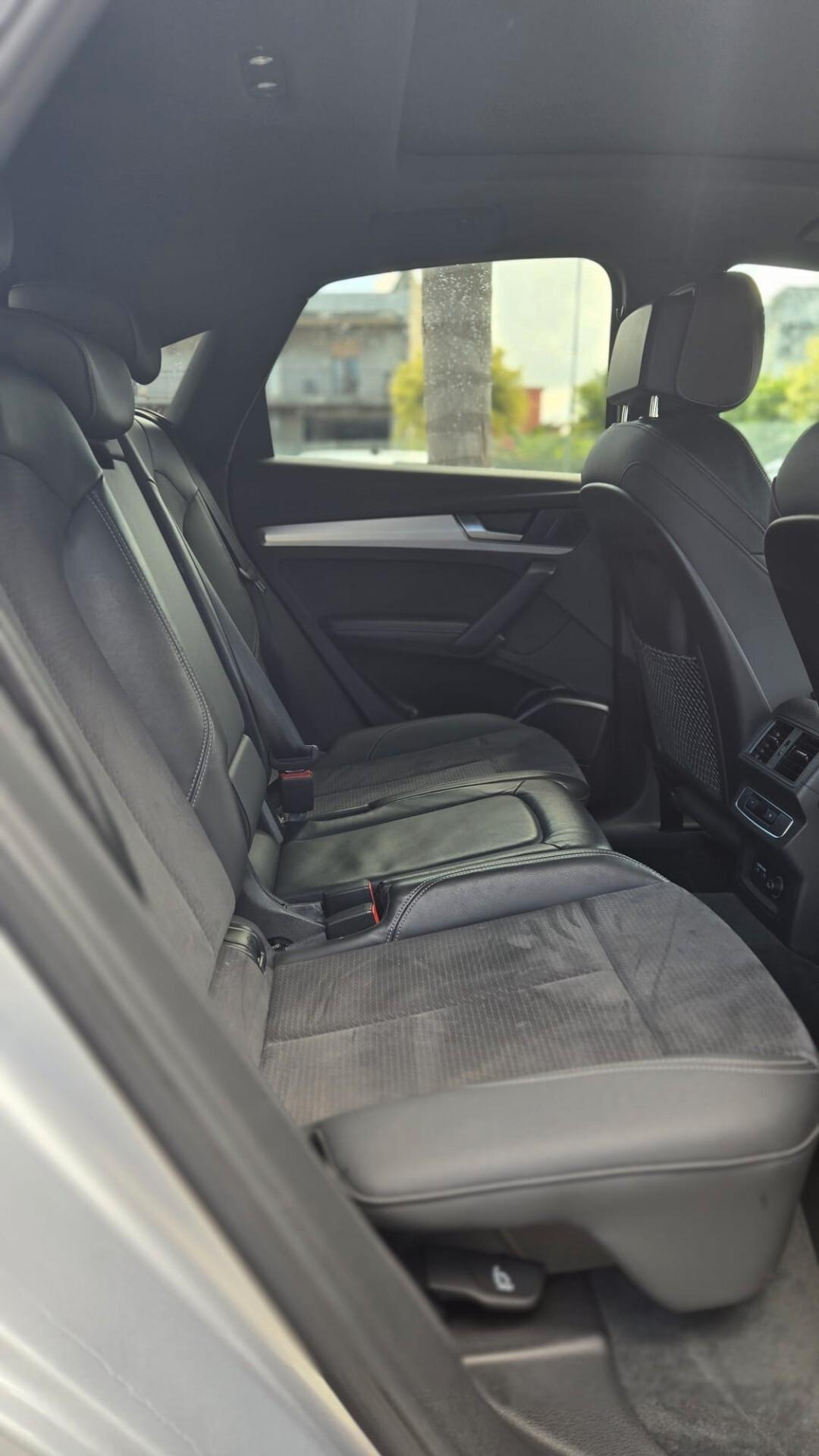 Audi Q5 40 SpB 2.0 tdi 204CV quattro S-tronic S Line Tetto