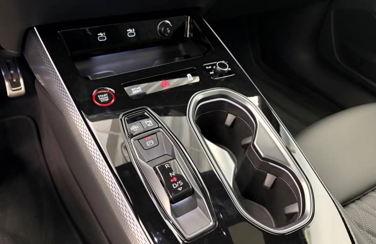 Audi A6 299cv-Tetto- Sosp.Pneumatiche-4 Ruote Sterz-Sedili S Plus
