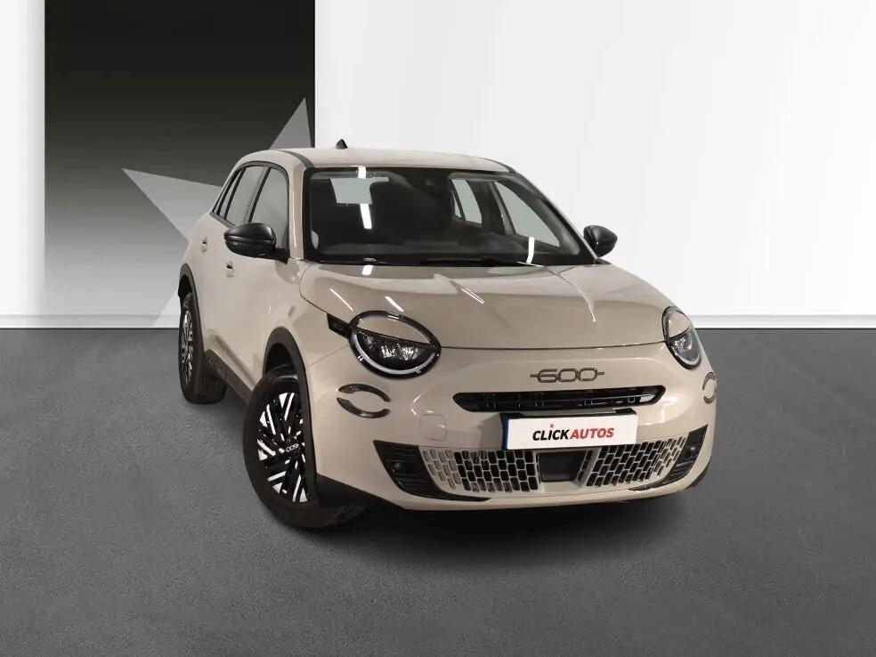 Fiat 600 Hybrid 110 CV DCT MHEV Pop