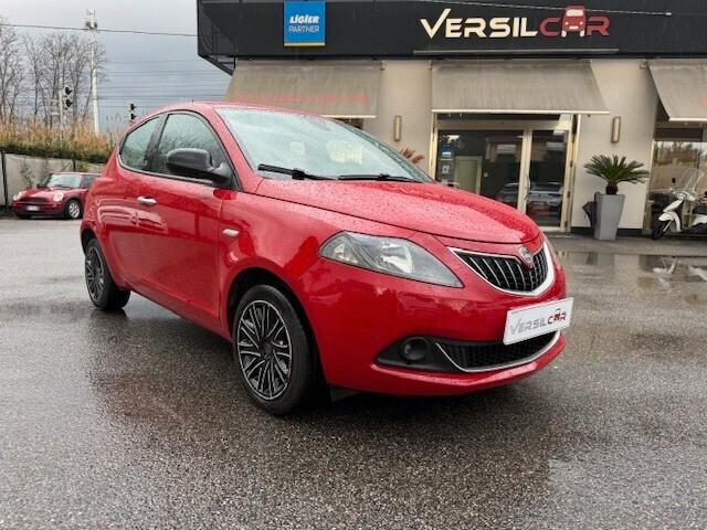 Lancia Ypsilon 1.0 FireFly 5 porte S&S Hybrid Ecochic Gold