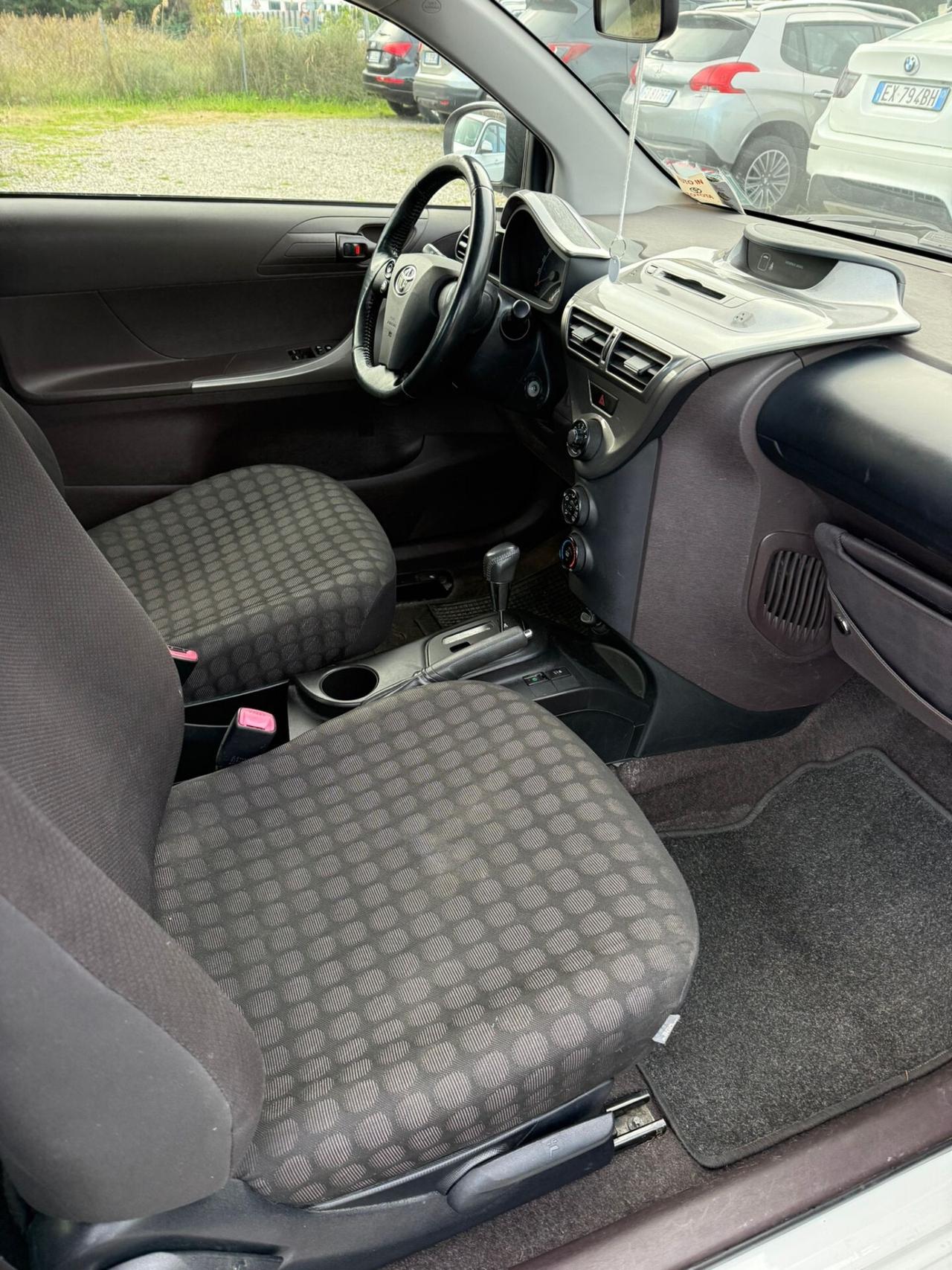 Toyota iQ AUTOMATICA