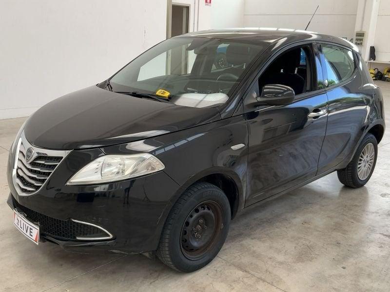 Lancia Ypsilon 0.9 TwinAir 85 CV 5 porte Metano