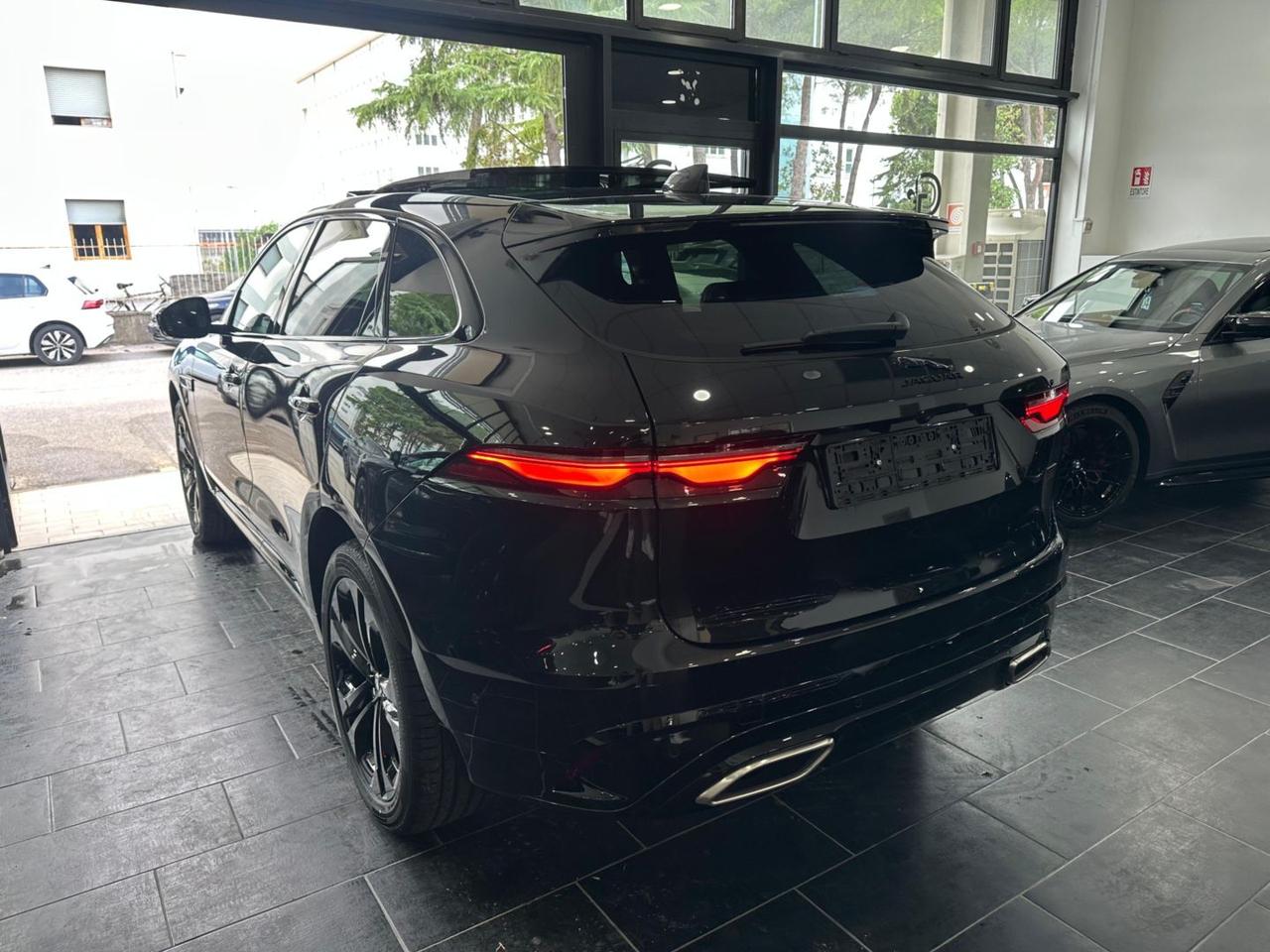 Jaguar F-Pace SE R-Dynamic AWD Navi Tetto C21 BlackPack RDynamic