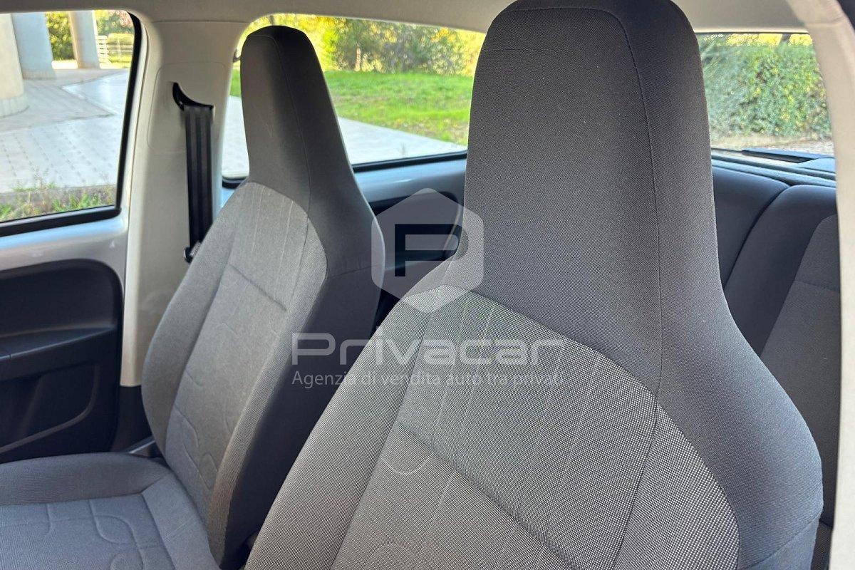 VOLKSWAGEN 1.0 75 CV 5p. high up!