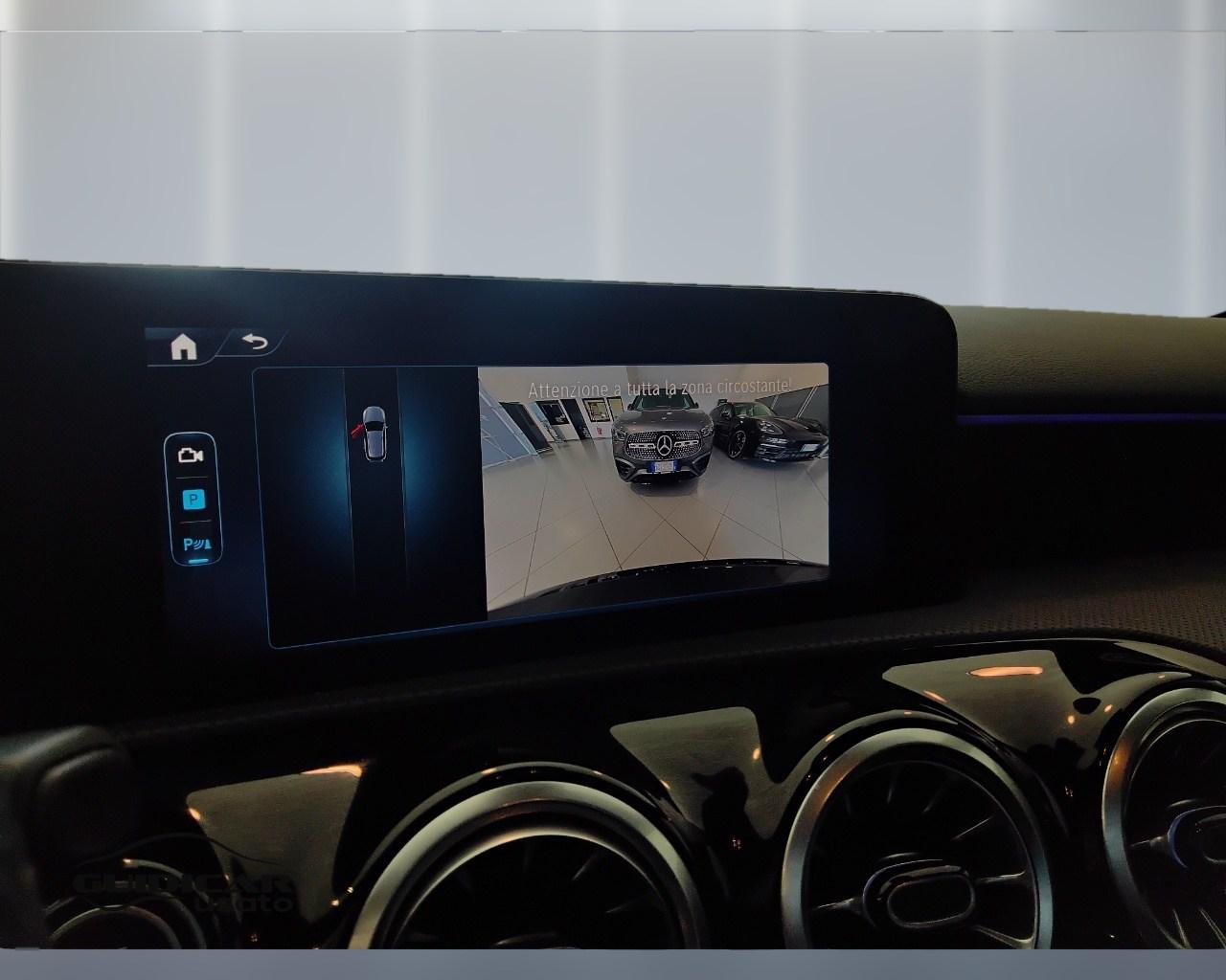 Mercedes-Benz Classe A - W177 2023 - A 180 d AMG Line Advanced Plus auto
