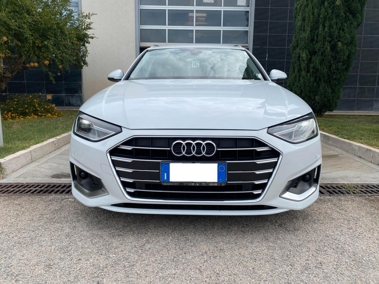 Audi A4 Avant 30 TDI/136 CV S tronic Business Advanced