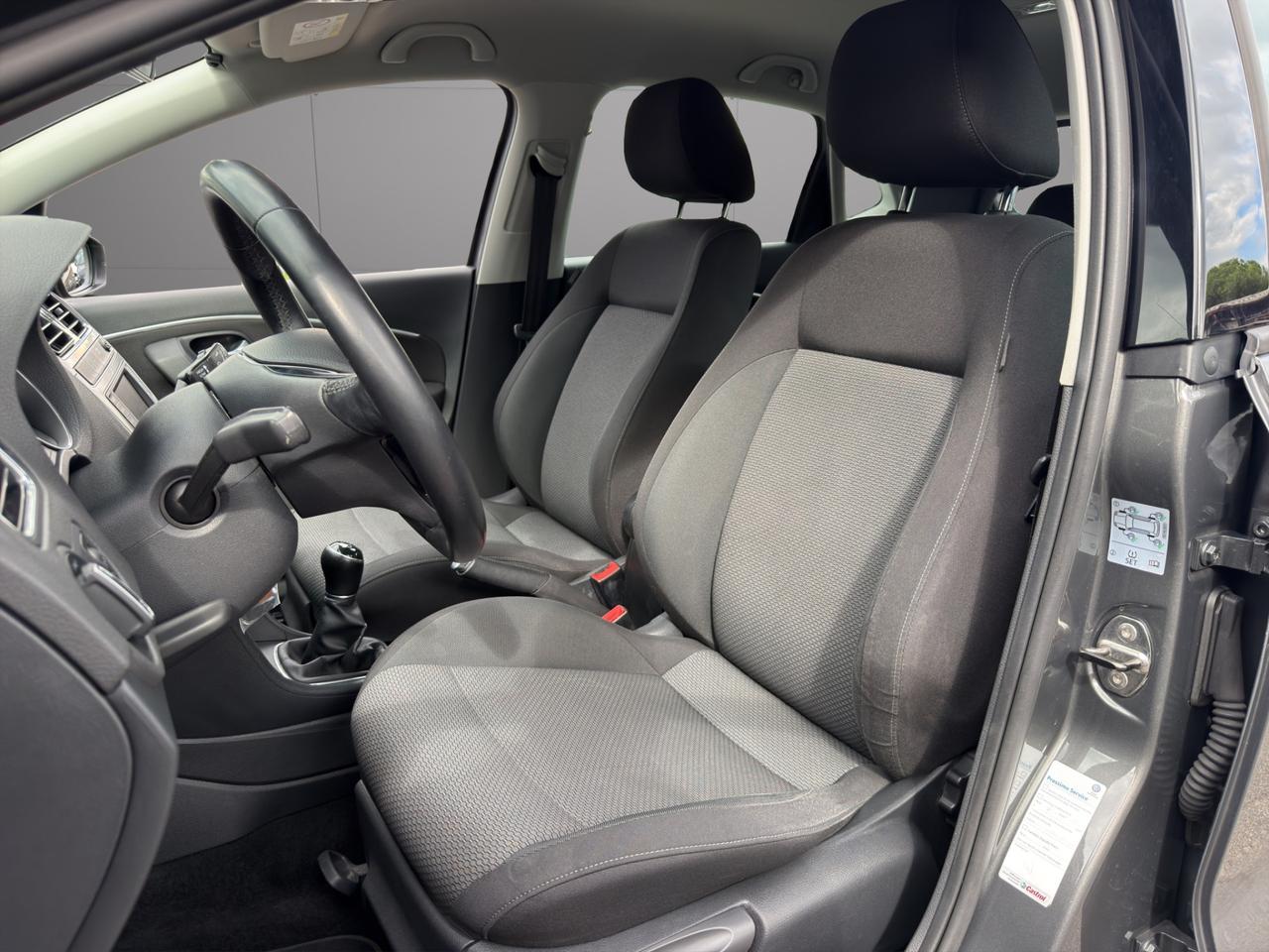 Volkswagen Polo 5 Porte Polo 5p 1.4 tdi 90cv - Unipro - Garanzia - Promo Finanziamento - Schermo