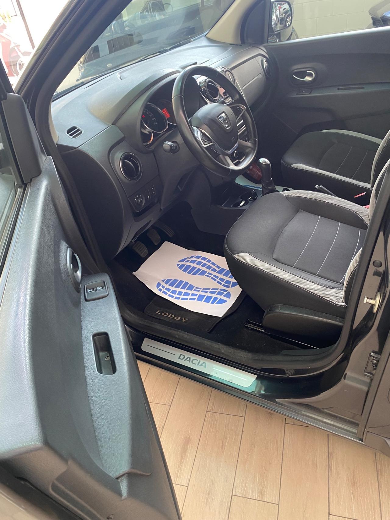 Dacia Lodgy 1.6 7 posti