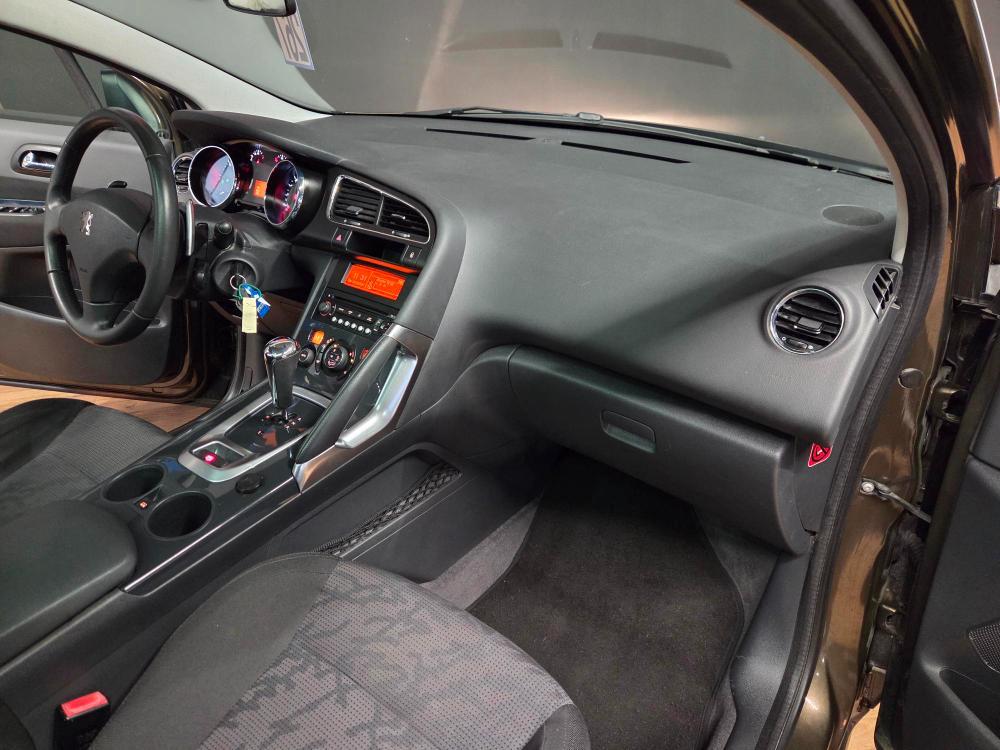 Peugeot 3008 1.6 hdi 16v Premium robot fap