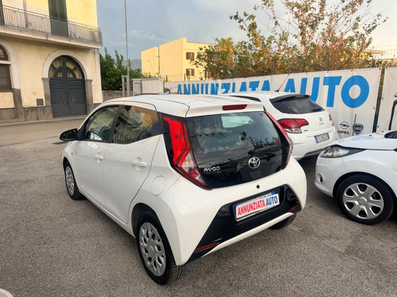 Toyota Aygo 1.0 72 CV 5 porte 82000 KM