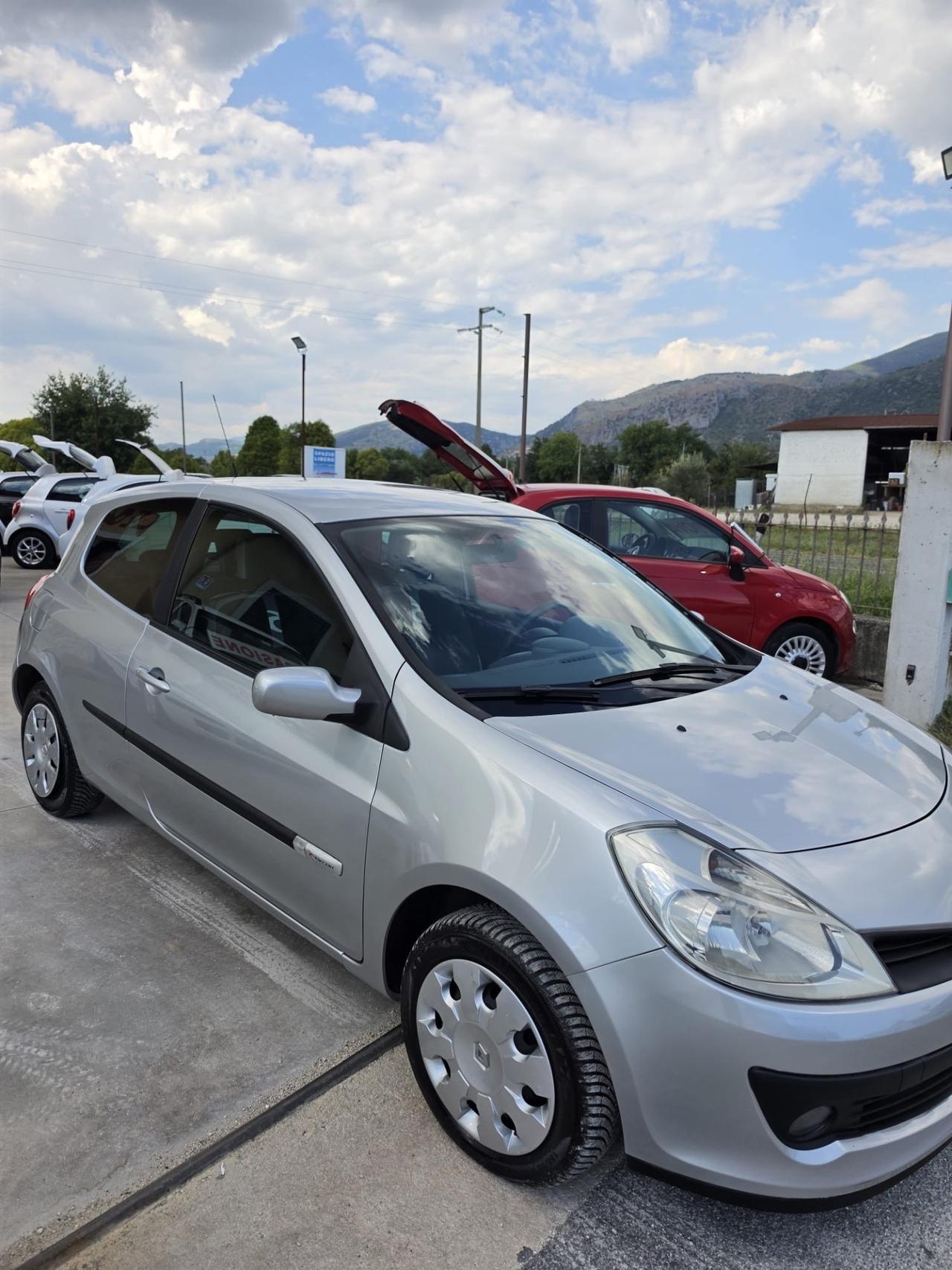Renault Clio 1.2 16V gpl garantita 12 mesi