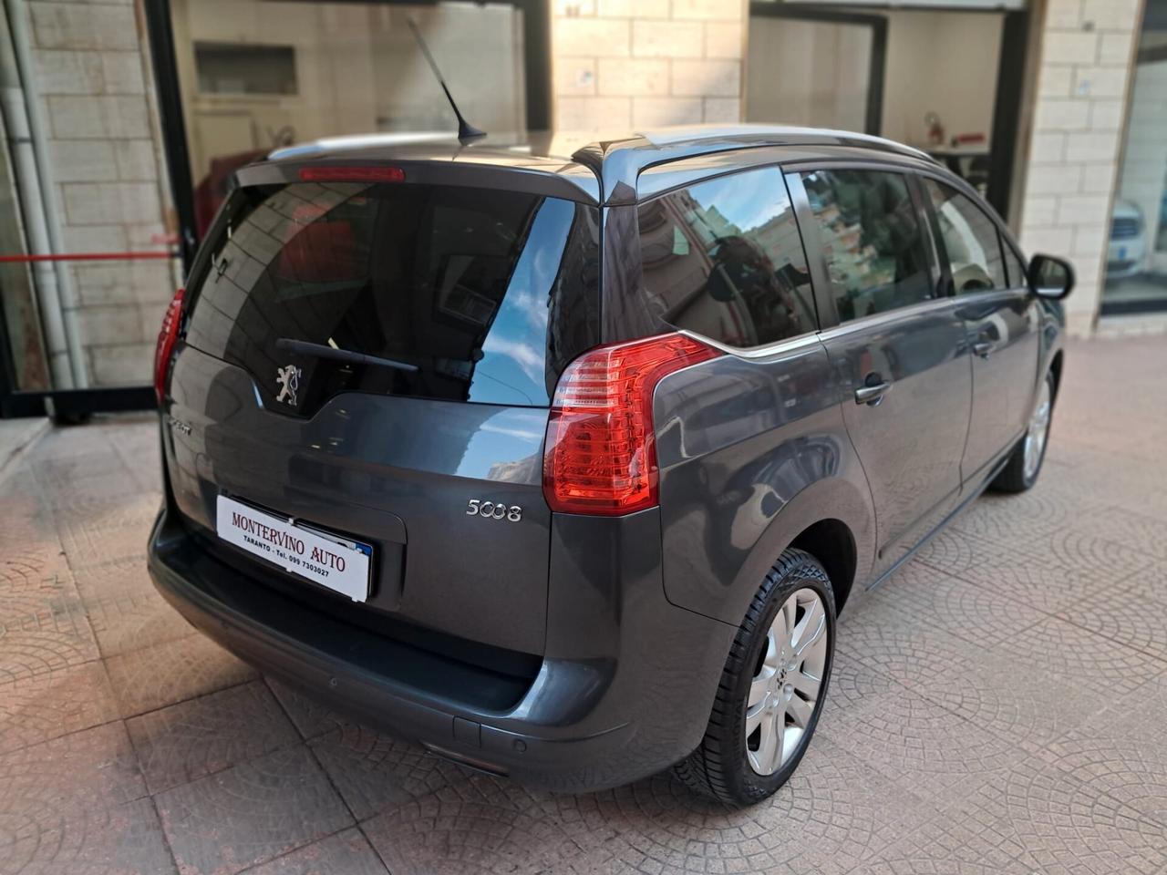 PEUGEOT 5008 2.0 HDi 150CV Féline-TETTO+NAVY-Euro5290
