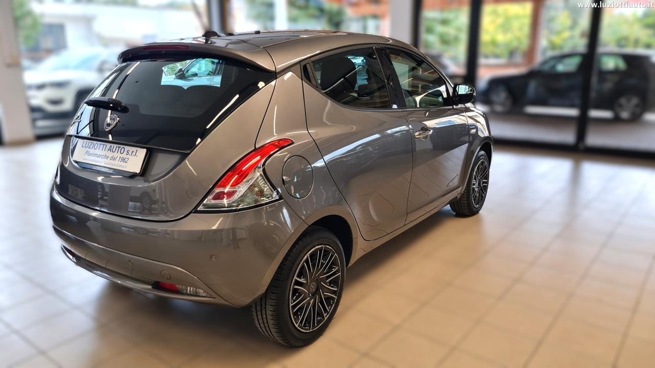 Lancia Ypsilon 1.2 69 CV 5 porte S&S Gold