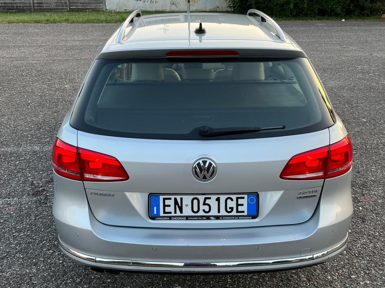 Volkswagen Passat 2.0 TDI DSG Highline - 140 CV