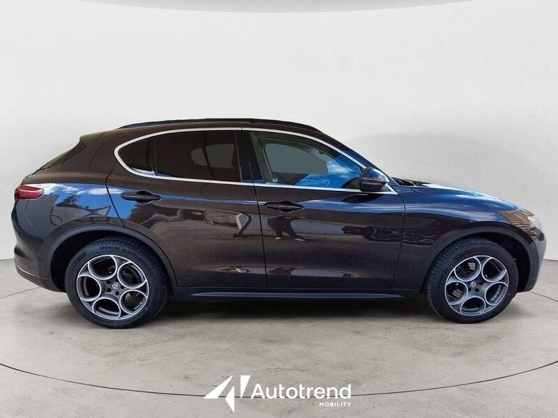 Alfa Romeo Stelvio 2.2 Turbodiesel 210 CV Automatica Q4 NAVI TETTO XENO Executive
