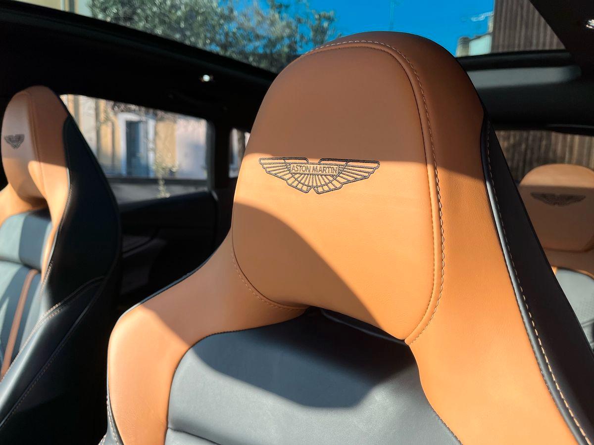 ASTON MARTIN DBX707 4.0 auto